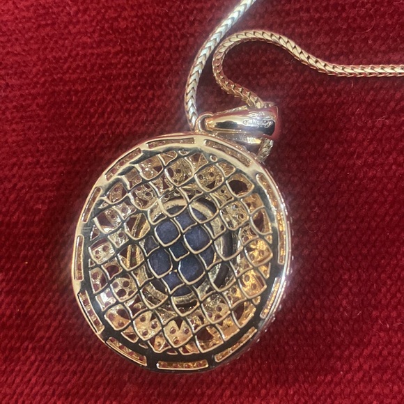 Orianne Ruby and White Sapphire pendant - Picture 4 of 8